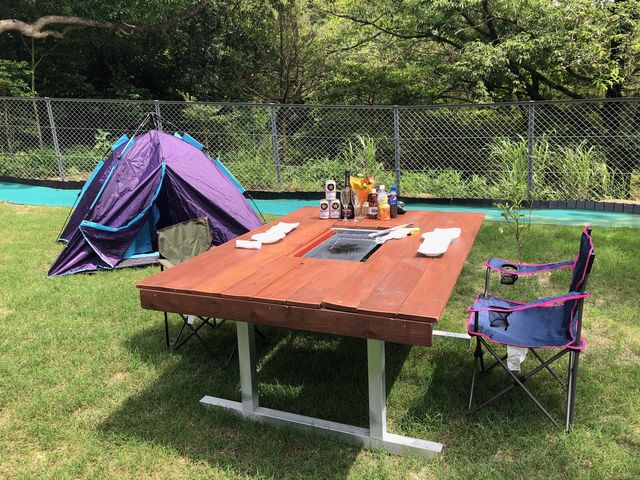 VIPエリアBBQ台とテントです!_久助谷GRAND