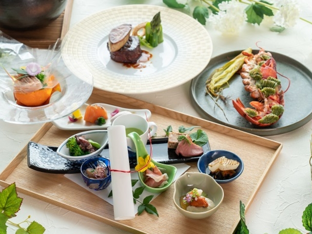 和と洋を融合させた
オリジナリティー溢れる料理の数々。_株式会社富士山三島 東急ホテル ROBATA GRILL 炉 L'EAU