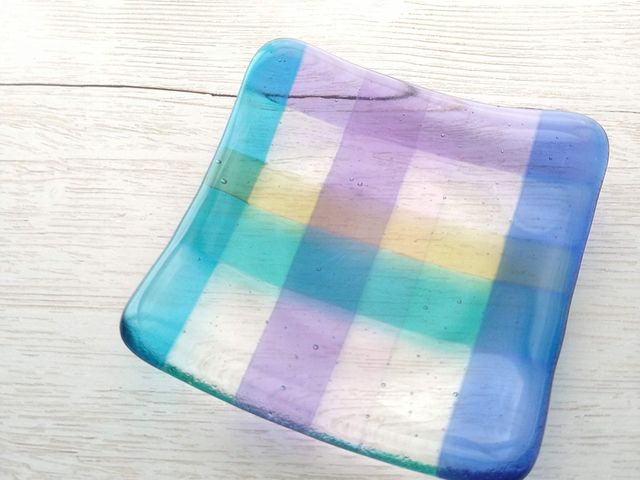 お客様のガラスフュージング体験作品_Aking-glass工房