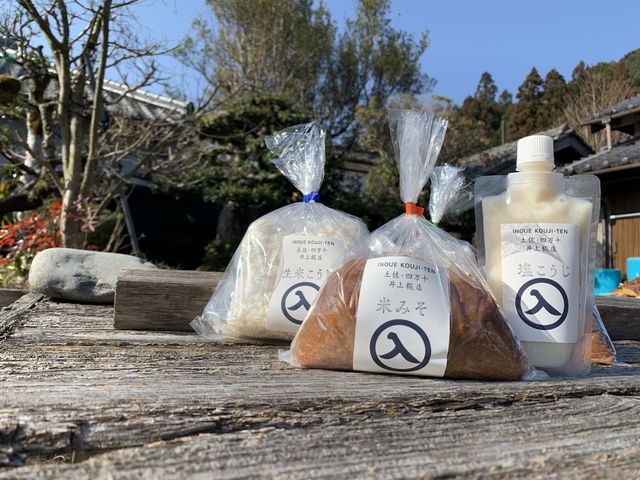 昔ながらの製法で仕上げた無添加の味噌や糀です。_井上糀店