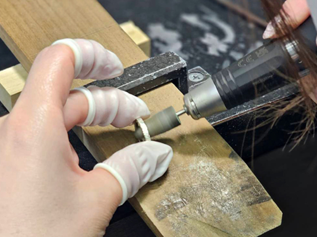 他のお店には無い自分だけの特別仕様のリングが作成可能です。_浅草彫金工房