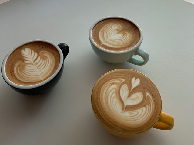 練習次第で、色々なモチーフも…_ラテアート教室Crema