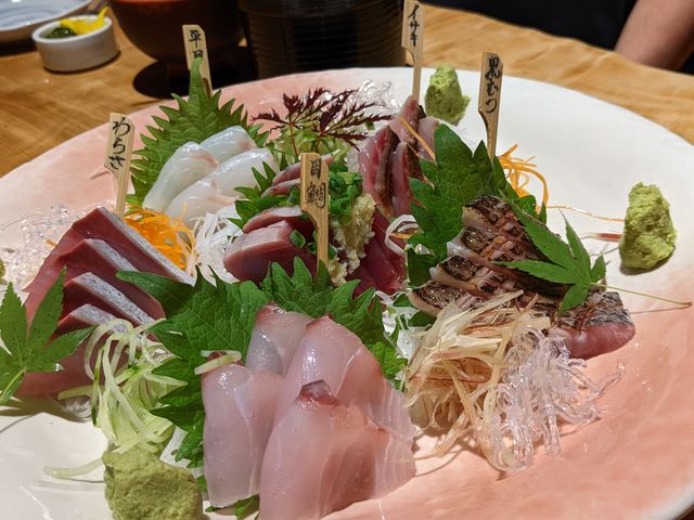 地元の魚料理の美味しいお店へご案内します。_鏡浦自動車株式会社