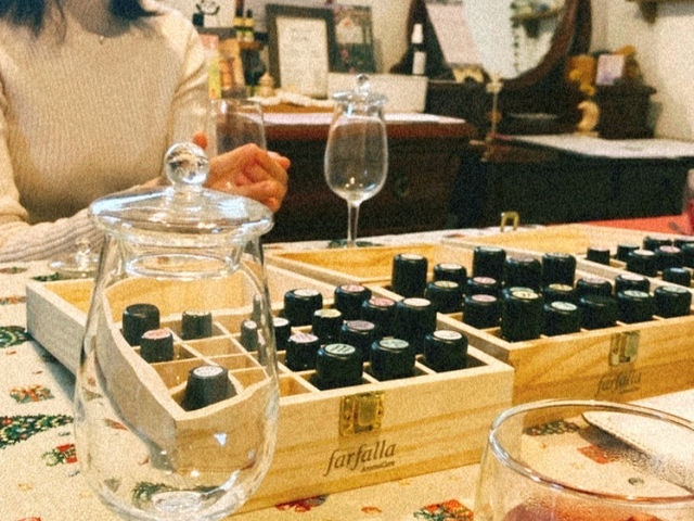 当サロンの精油はどれも高品質で自然そのもの香りです。スイスのメーカーファファラ、インドのキラナー、福島県南会津の一十八日さんの香りをご堪能くださいませ_La Mana