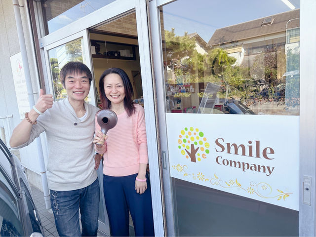 プロ、アマ問わず300名近くの方に身体に良いコーヒー焙煎を伝えてきました。コーヒーインストラクターの私たち夫婦がコーヒー焙煎を教えています。_smile company