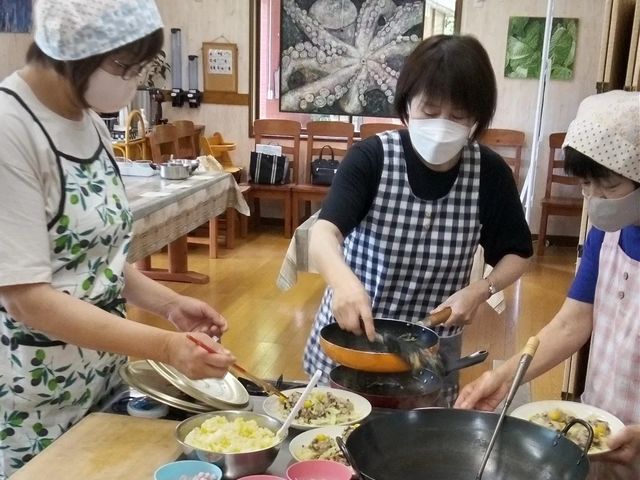 大人の料理教室_ささえたまご農園 -ポニー・ヤギ・ニワトリとふれあえる山のたまご屋さんのスイーツ店-