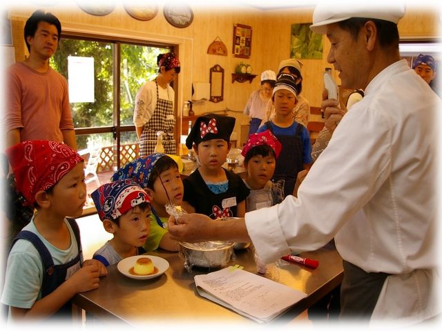 子供の料理教室_ささえたまご農園 -ポニー・ヤギ・ニワトリとふれあえる山のたまご屋さんのスイーツ店-