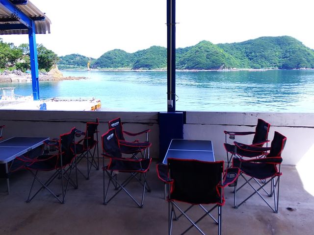管理棟屋根付きスペース_GOーHIGHTAKAキャンプ場