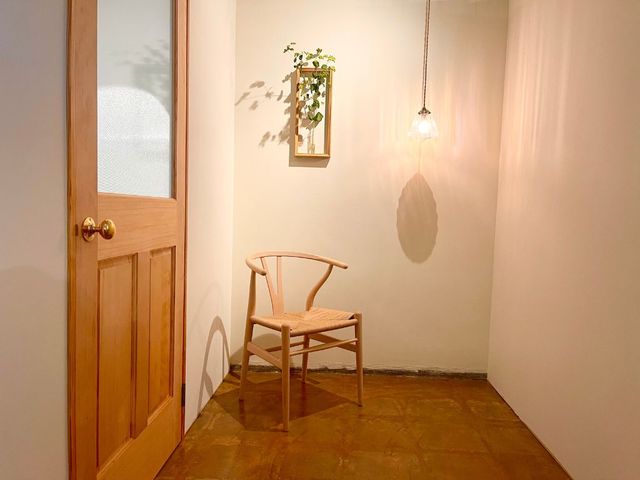 自分らしさがあり、上品で魅力的な女性が集う"隠れ家空間"_【赤坂 まつげと眉の専門店】chiffon