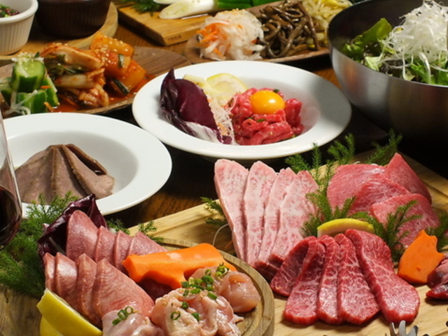 YAKINIKU&WINE TO-KA HANAREの写真1