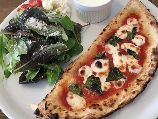 PIZZA工房 兎に角 とにかくの写真1