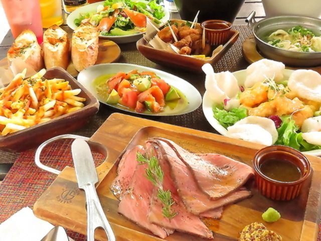 THREE LITTLE PIGSの写真1