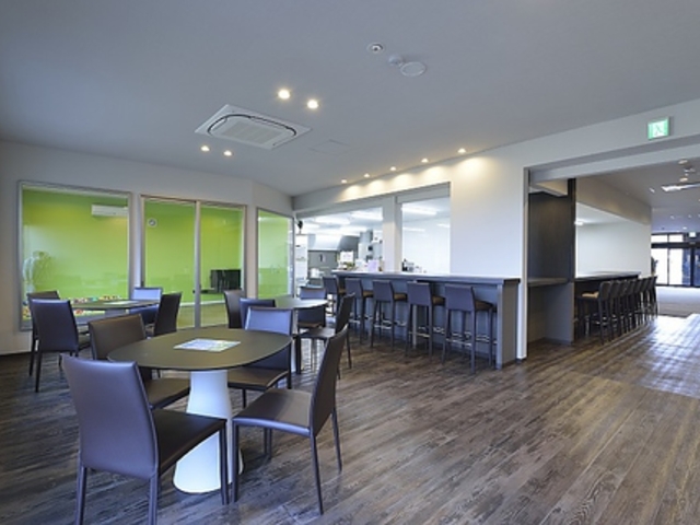 TAKARAZUKA RIVER CAFE 宝塚リバーカフェの写真1