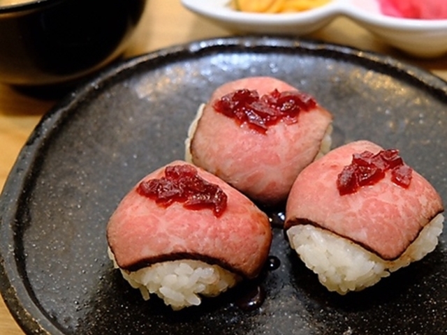 あつま ゆのみ茶屋の写真1