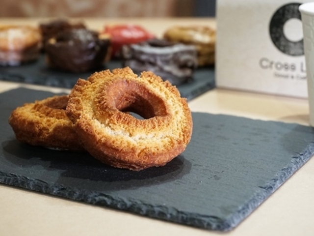 Cross Lab Donut&Cafeの写真1