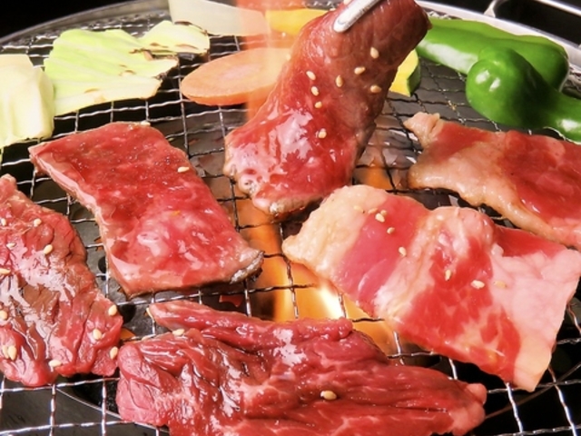 淡路牛取扱店 焼肉 牛福 藍住店の写真1