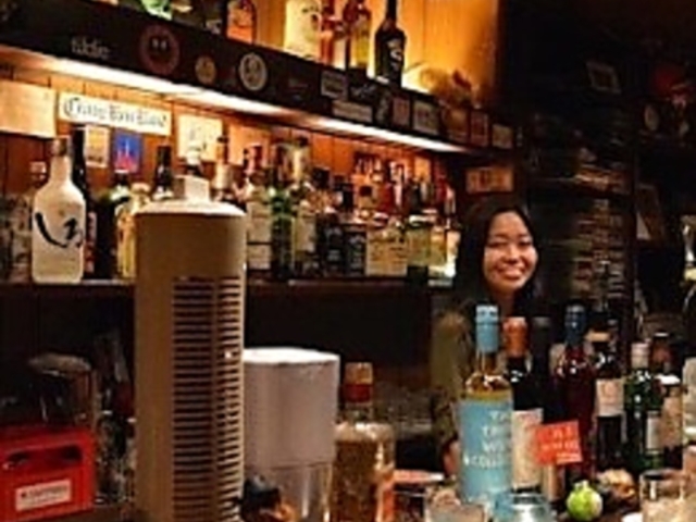 bar Paper Moon バー ペーパームーンの写真1