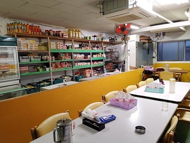 アジアン食堂サキーナ 飛島店の写真1