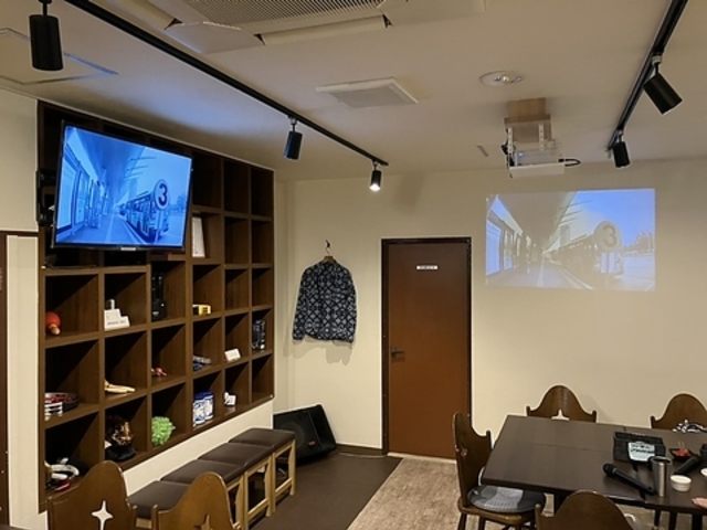 カラオケBAR 歌なかまの写真1