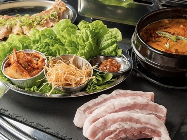 韓国焼肉 花月 大洲の写真1