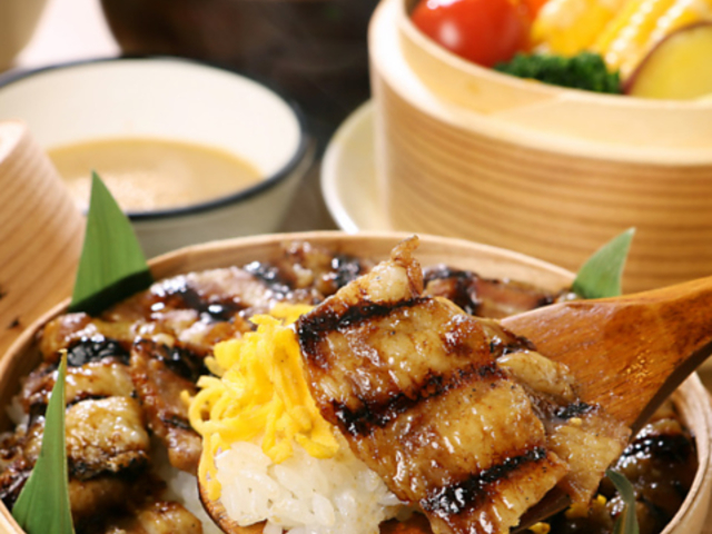 豚と炭火こぶた家 なんばパークス店の写真1