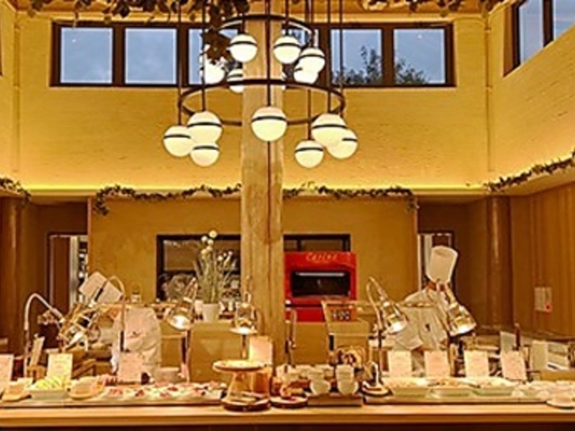 ビュッフェレストラン サウスブリーズの写真1