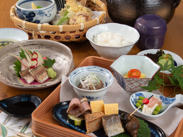 日本料理あぜまの写真1