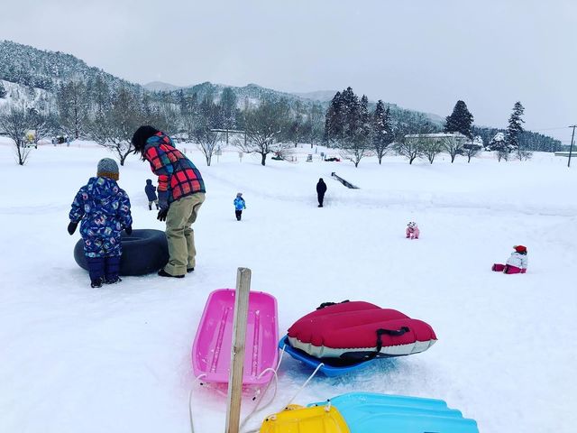小さい滑り台_どんでん平スノーパーク