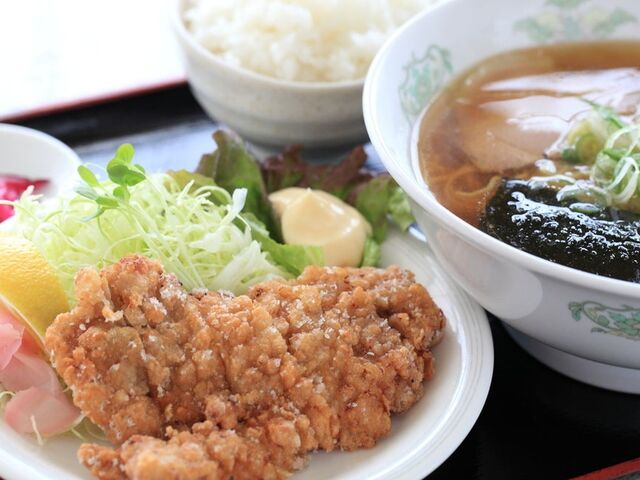 家族亭龍門池田店の写真1