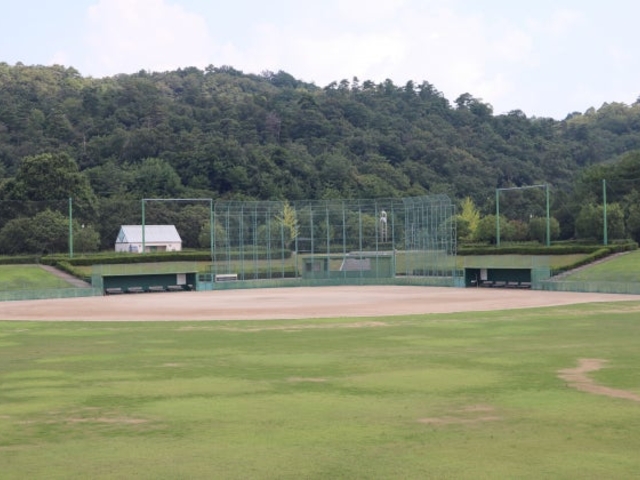 岡山市日応寺自然の森スポーツ広場の写真1