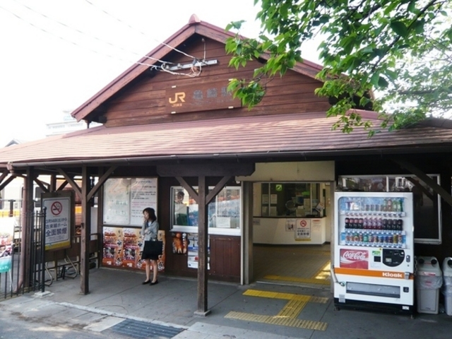 JR亀崎駅駅舎