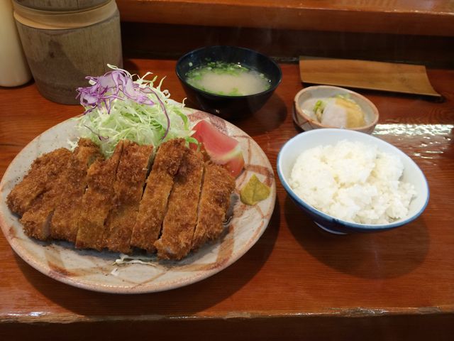 とんかつ 竹亭 本店