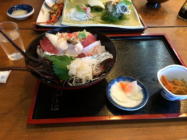 伊勢海老ちらし_青木さざえ店さざえ厨房
