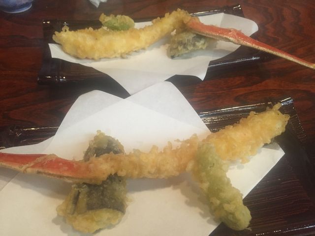 エビ、ししとう、ナスの天ぷら
熱々を天つゆで頂きます
_越前漁港
