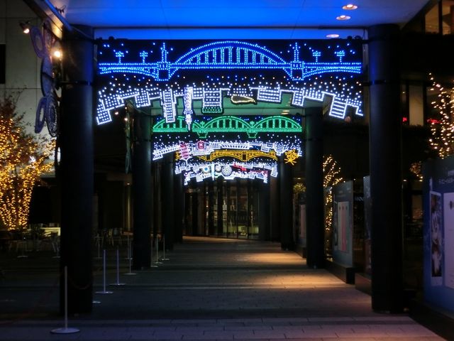 ソラマチ出入口のイルミネーション。_東京ソラマチ