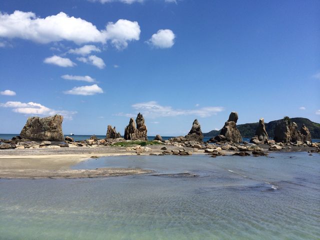 結構近くから見ることができました。とても満足してます。_橋杭岩
