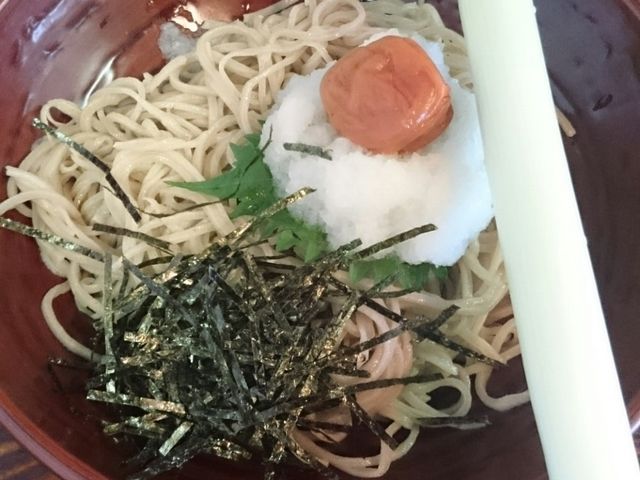 冷やしとろろそば_そば処こめや