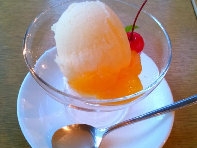 枇杷シャーベット。枇杷の優しい味わいのシャーベット。_道の駅 富楽里とみやま