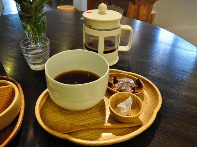 プレスで入れたこだわりの珈琲_独鈷茶屋