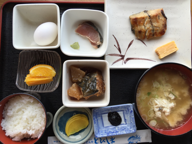 朝定食(卵サービス)_海鮮どんや とびしま