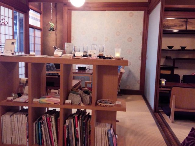 民家の座敷みたいな..._高山市 カフェ 青