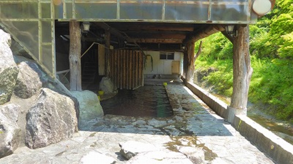 湯川温泉