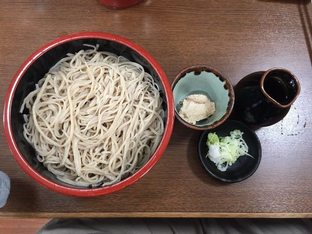 白いカタマリ、これがペーストされたクルミです!
めっちゃ美味しい!!!!_草笛