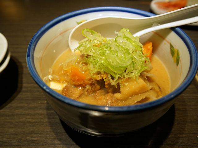 牛タンモツ煮込み風_利久 泉中央店