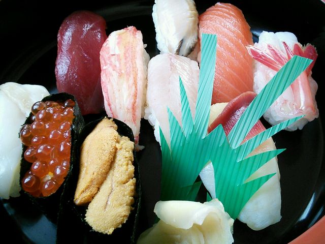 なかなかすばらしくおいしい_いちい鮨