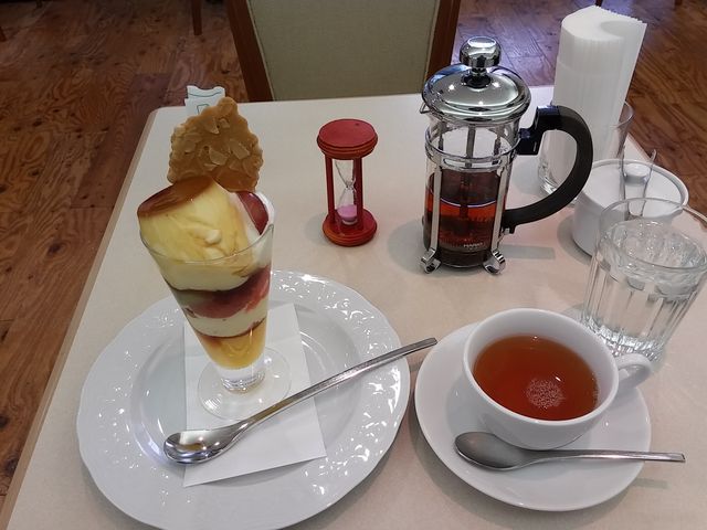 ハーフプリンパフェ_盛岡川徳 カフェモロゾフ