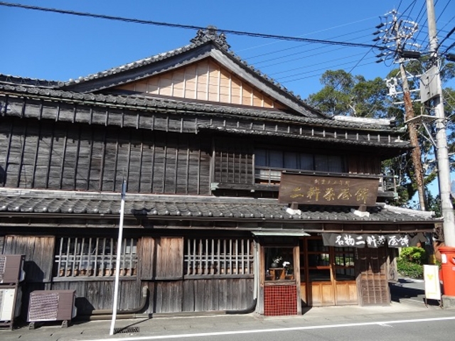 歴史を感じる二軒茶屋餅角屋本店_二軒茶屋餅角屋本店