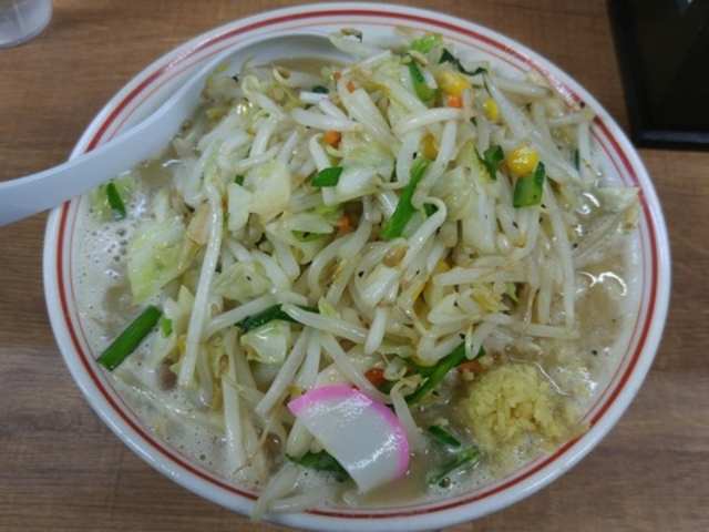 タンメンの麺大盛り。_トナリ