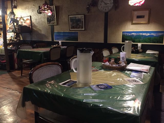 店内_カレーショップ山小屋駅前店