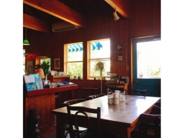 キレイな店内です。_サンド・カフェ
